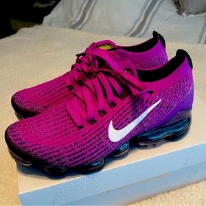 Nike vapor max women’s size 9